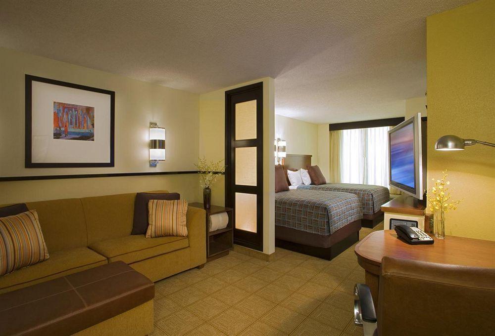 Hyatt Place South Bend/Mishawaka Екстериор снимка